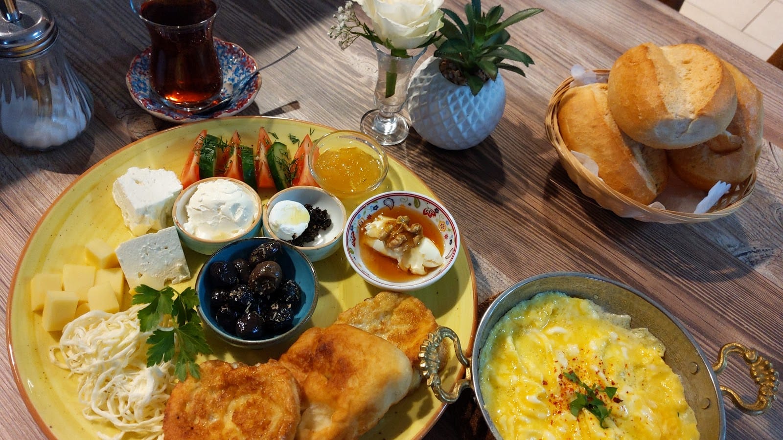 Cafe Nane Kahvalti Diyari Frühstück - Düsseldorf