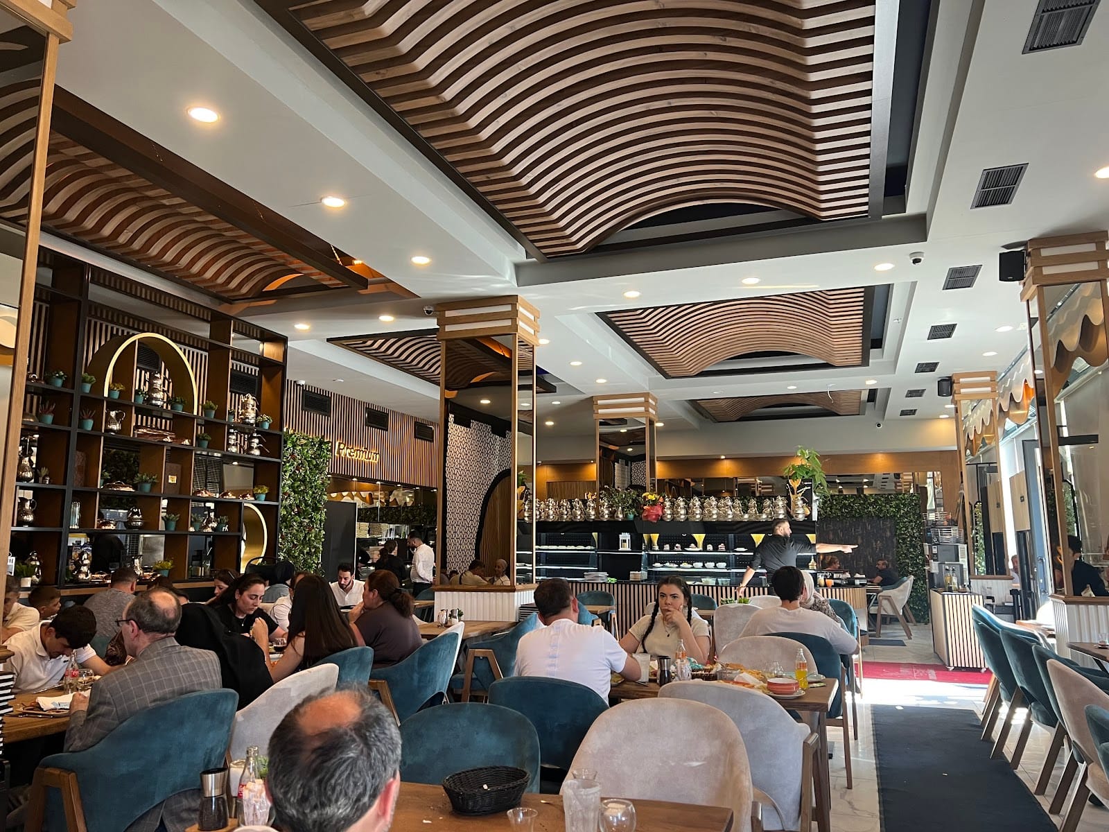 Nirvana Restaurant & Cafe