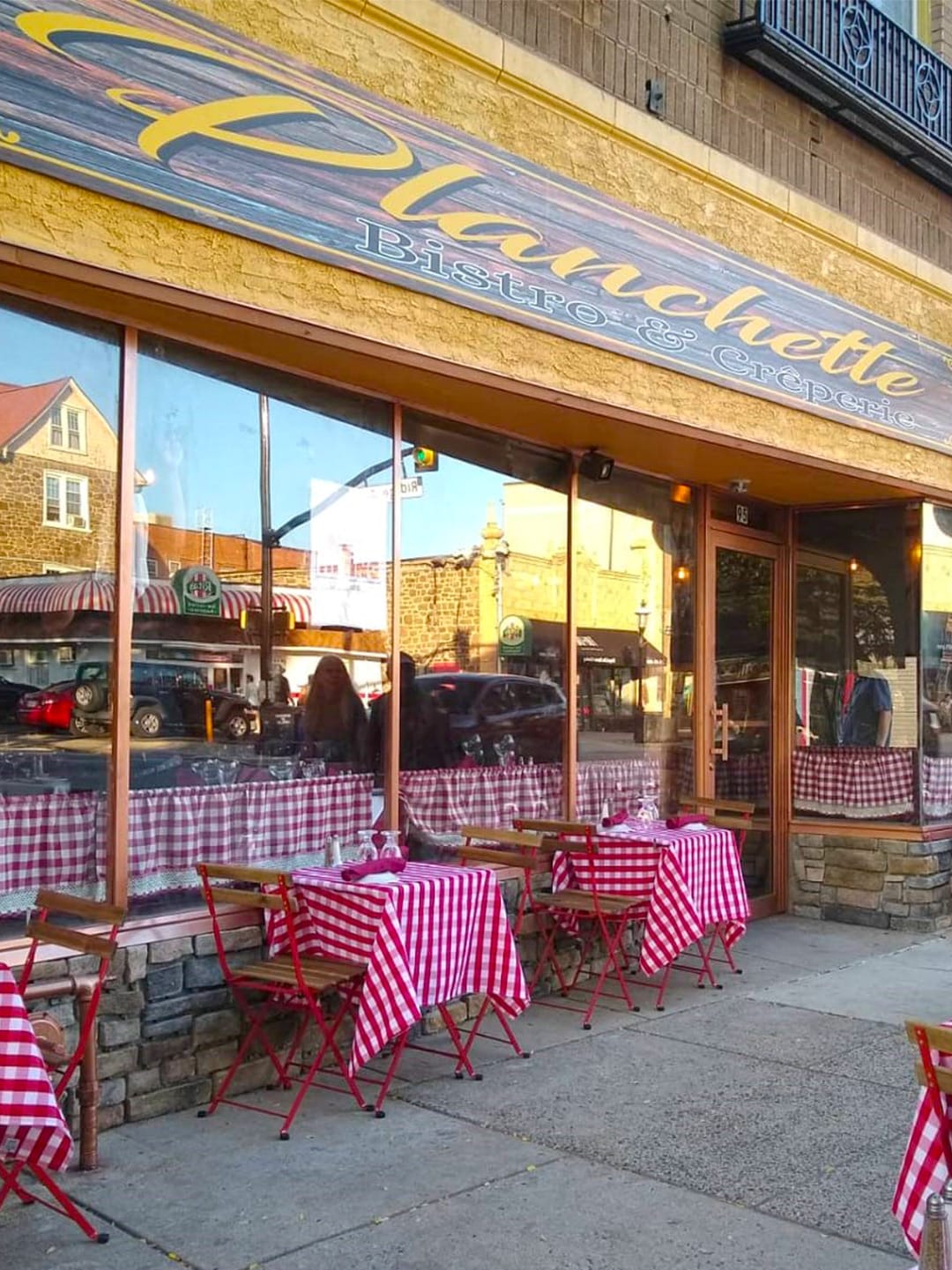 Planchette Bistro & Creperie