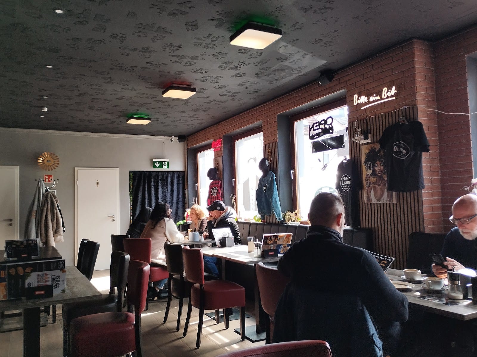 Oldschool Cafe