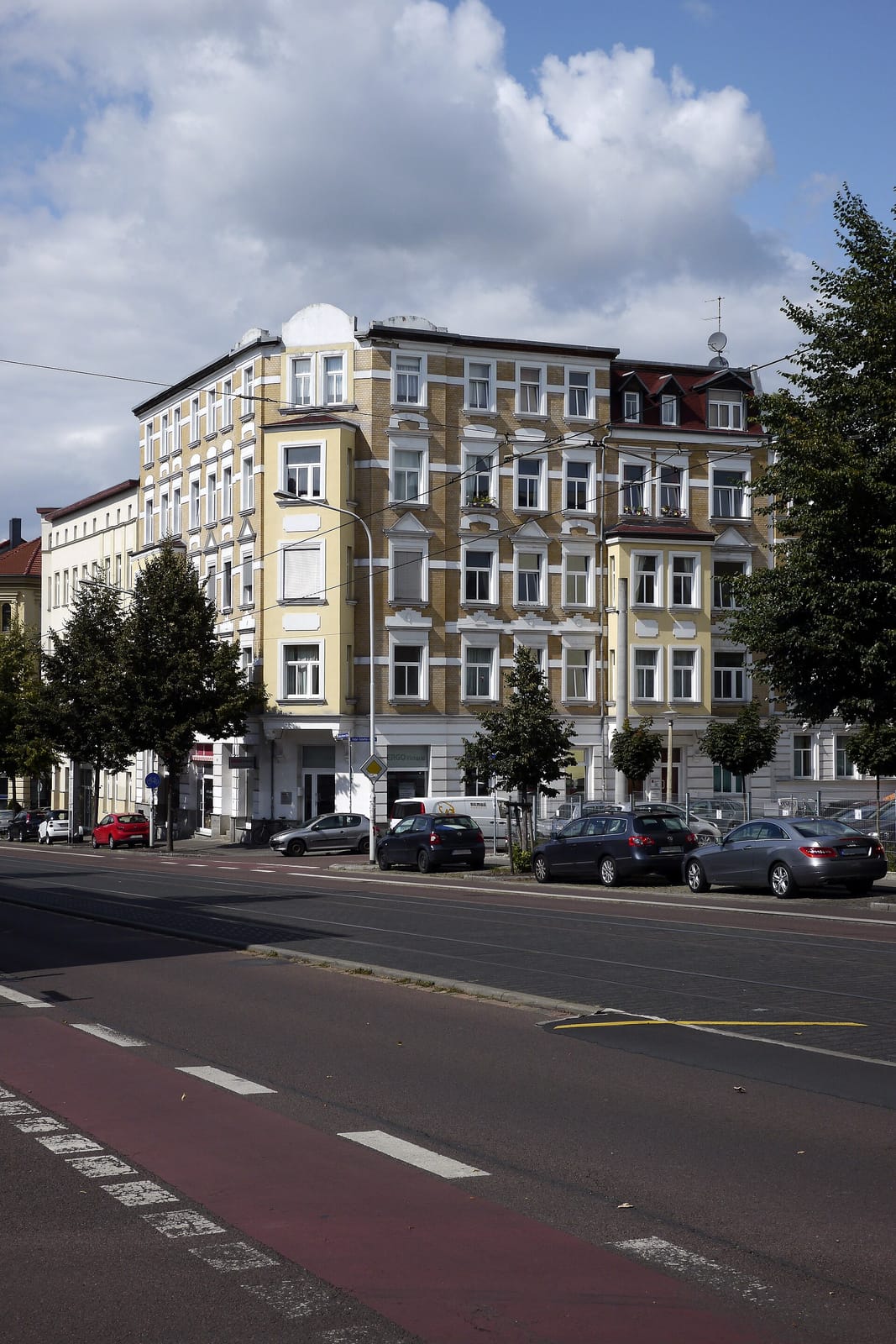 Dreierlei Halle - Kinderbekleidung - Cafè - Kinderbuchladen photo 4