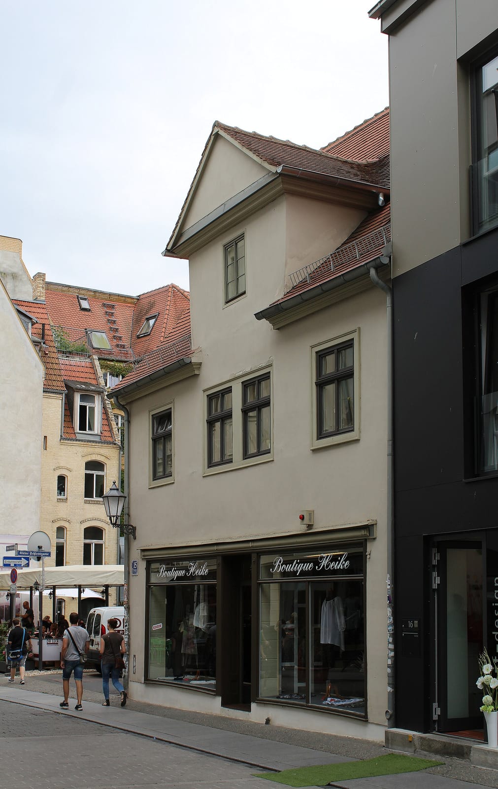 Nasch Madame vegane und glutenfreie Konditorei mit Straßenverkauf und Cafe photo 5