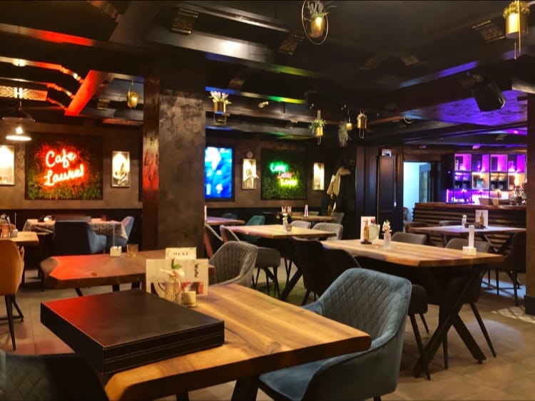 Cafe Laurel