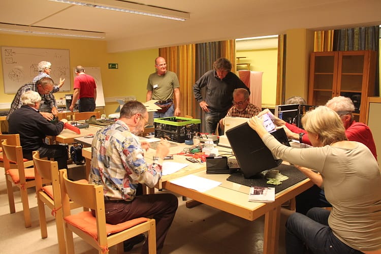 Repair Cafe photo 2