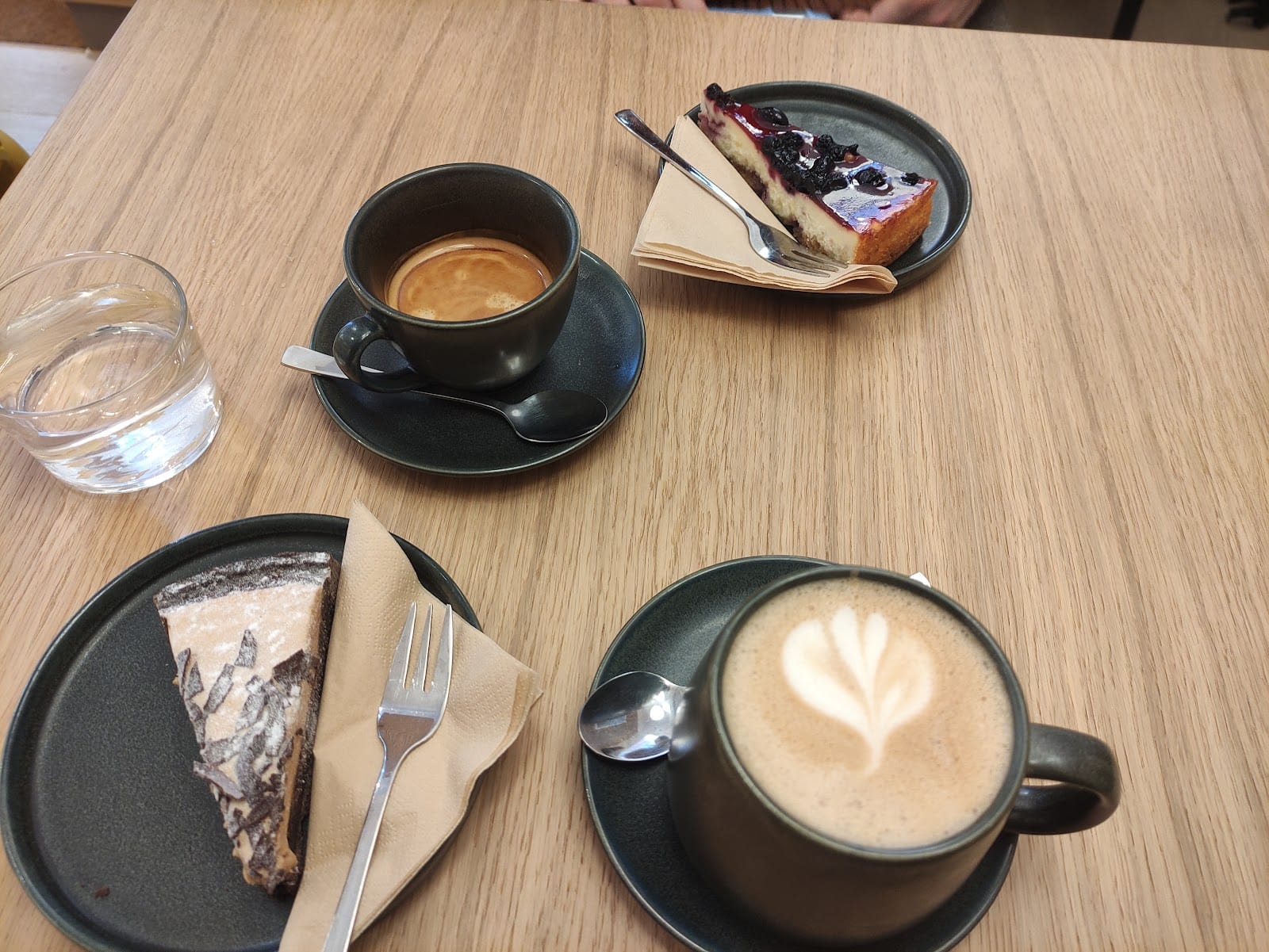 holy coffee - dein wohlfühlort