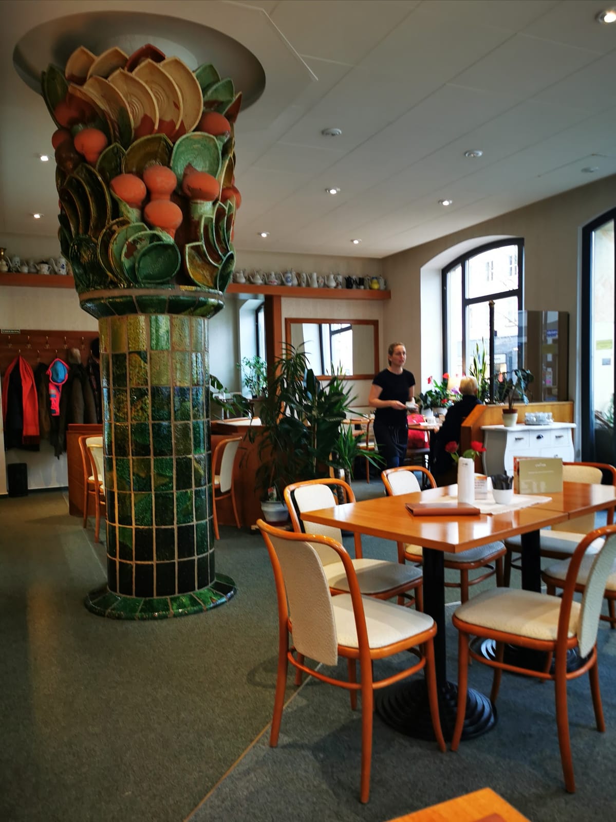 Boulevard Cafe