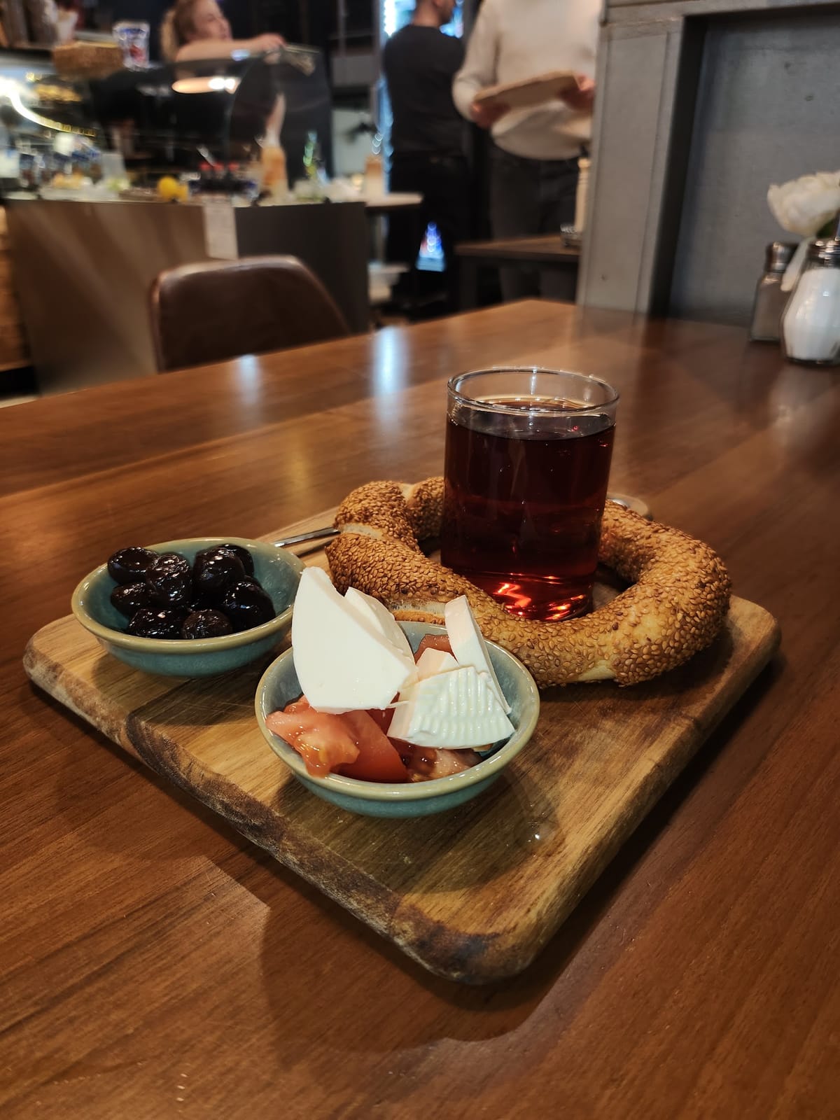POEM Cafe & Brunch