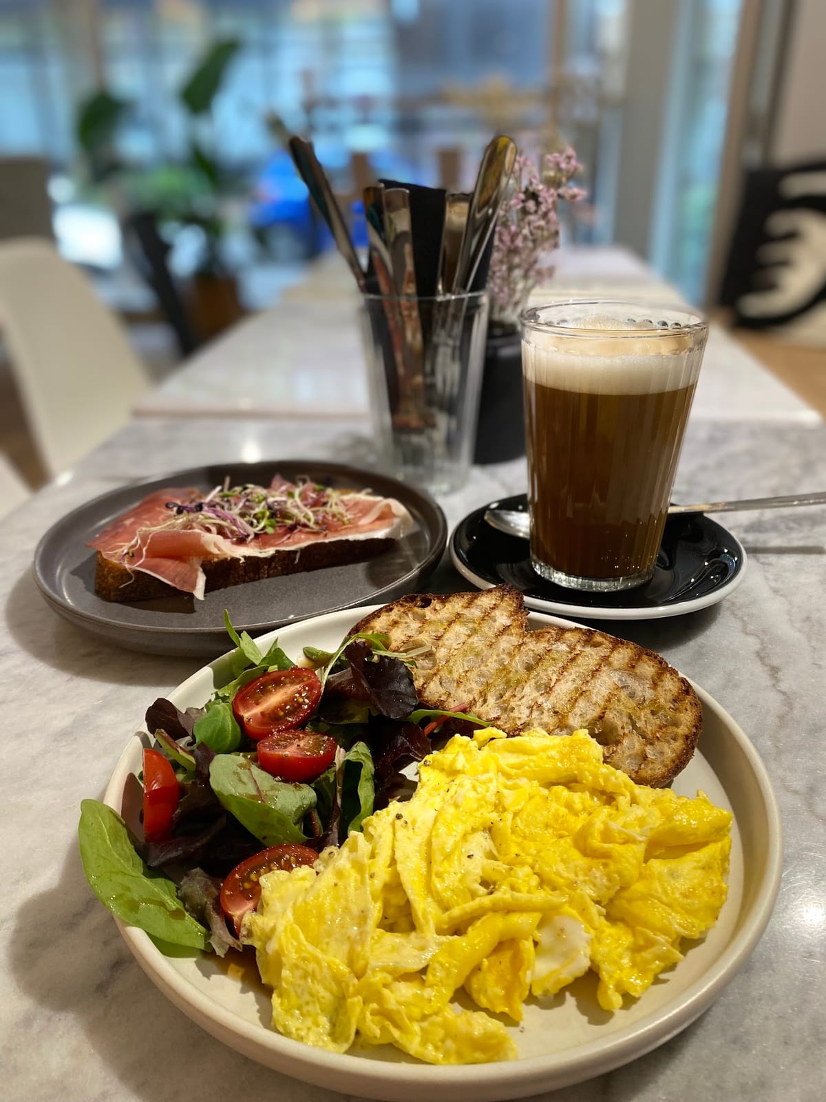 FAVE coffee & more