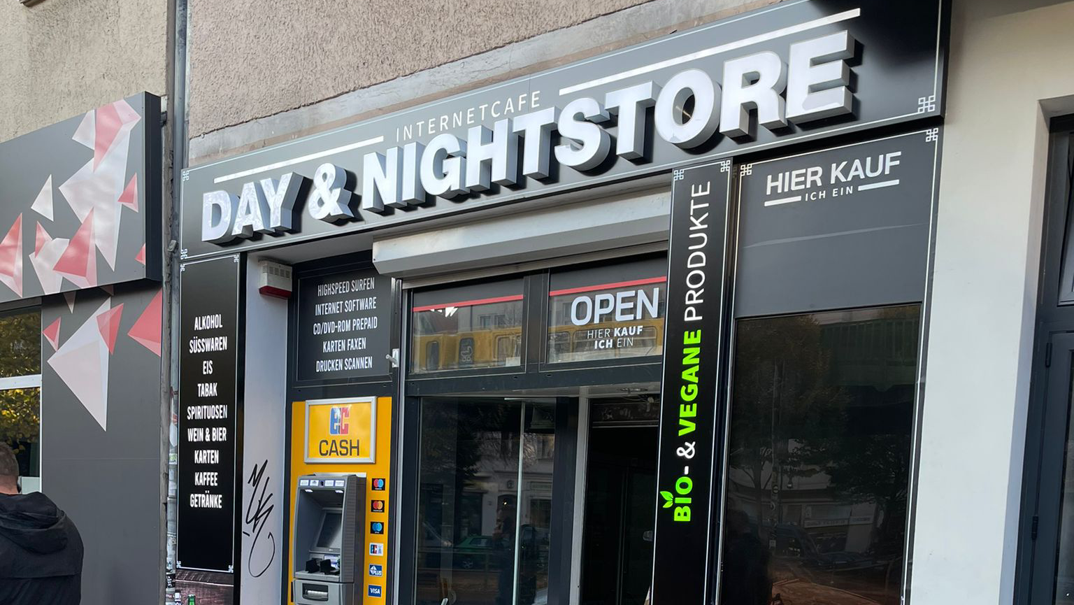 Internet Cafe - Day and Night Store