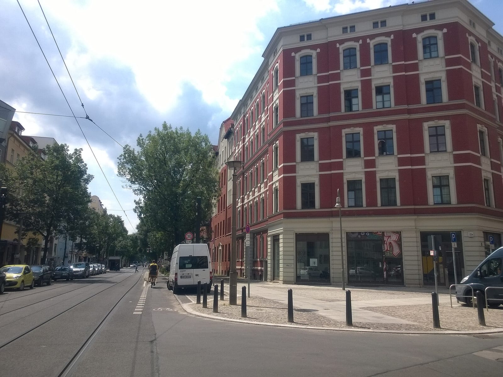 Firstcrack Coffee Roasters & Cafe Pakolat Berlin photo 5