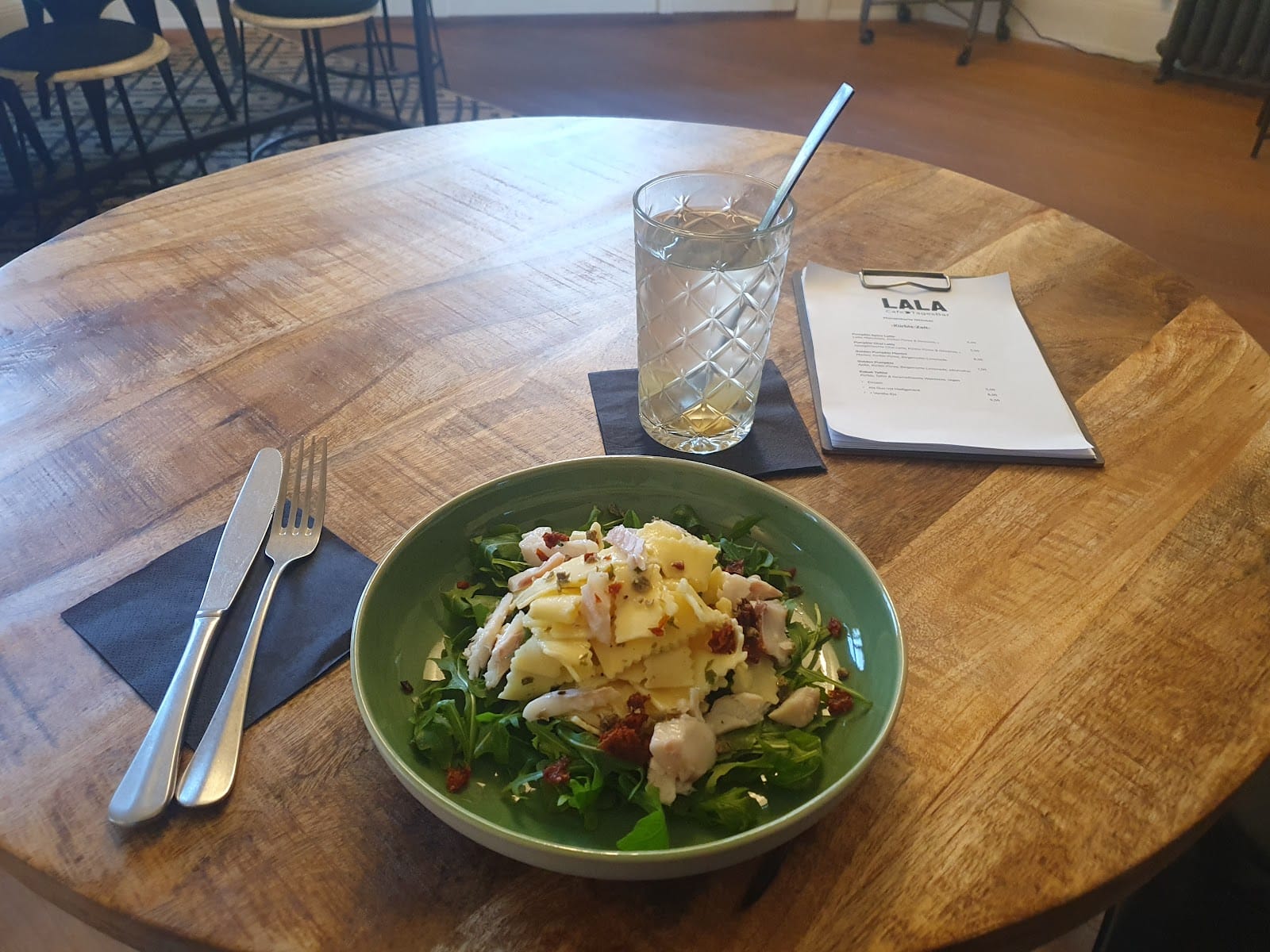LALA Cafe - Tagesbar
