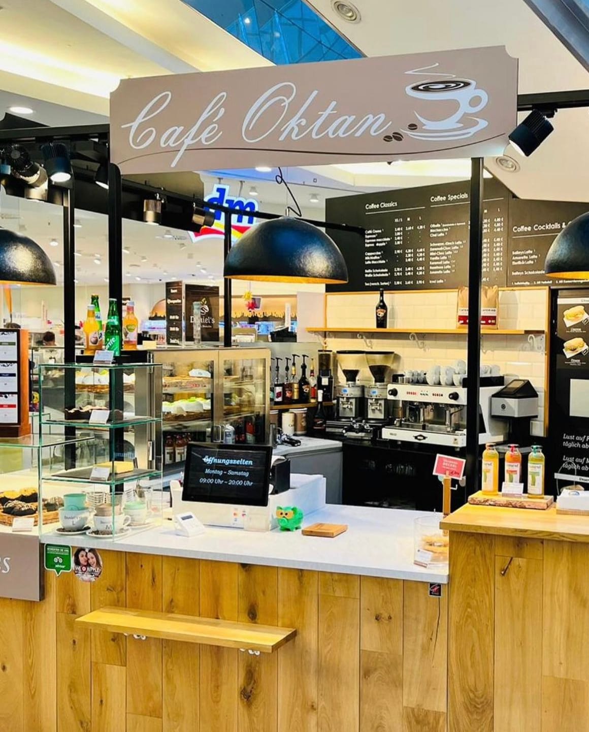 Cafe Oktan