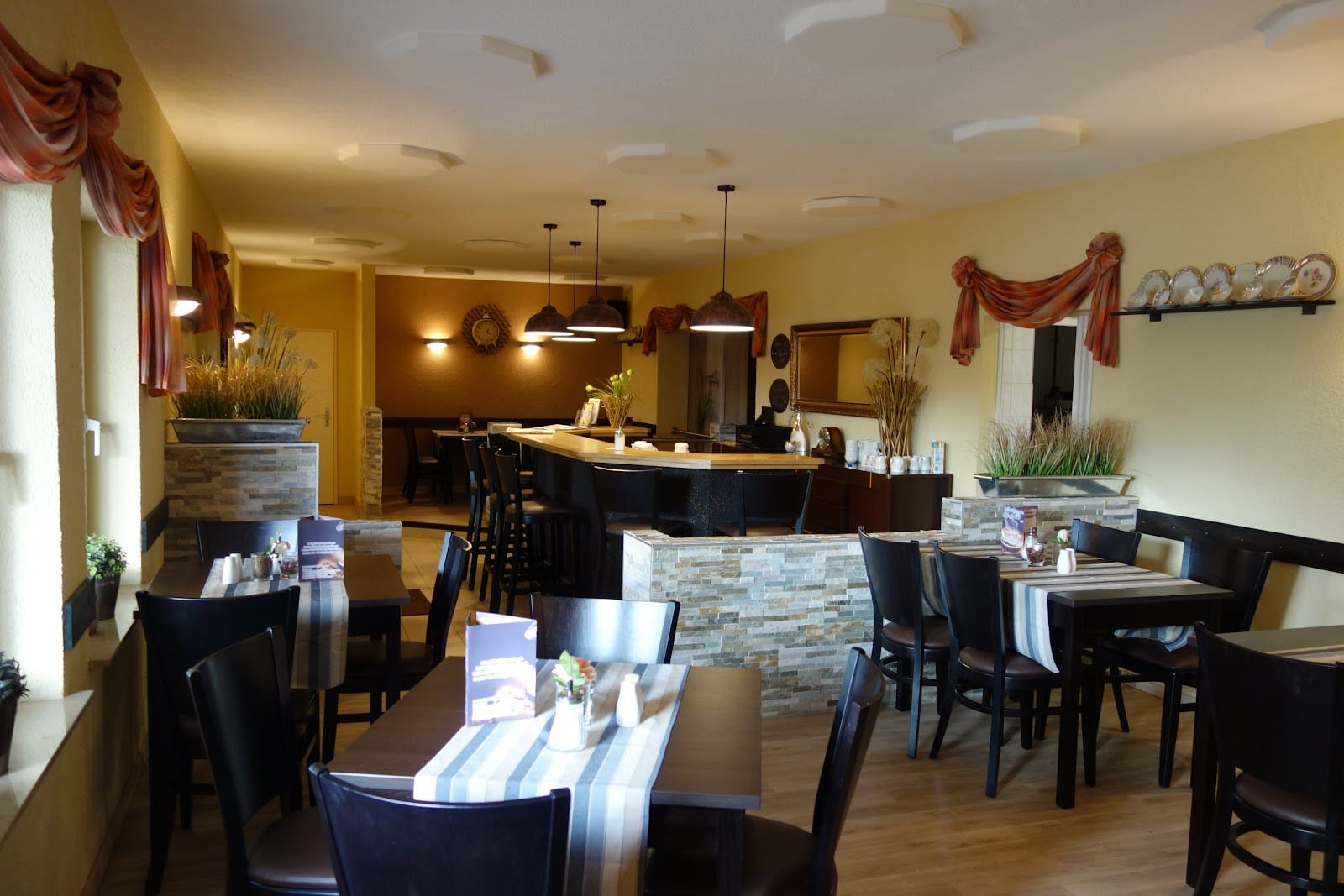 Cafe 248