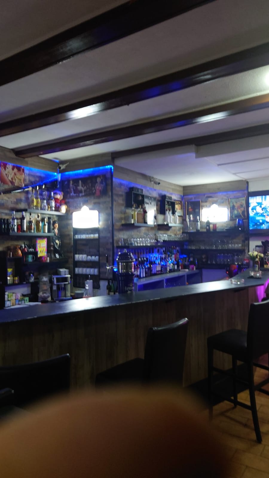 Cafe Bar Drehscheibe