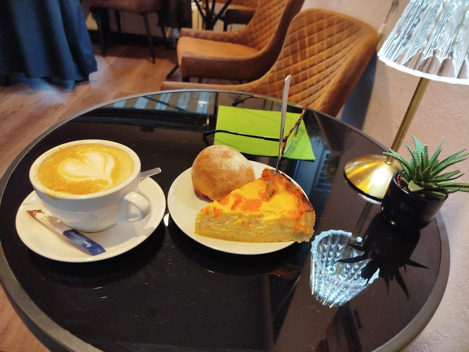 Linas König19 - Bistro, Cafe, Feinkost
