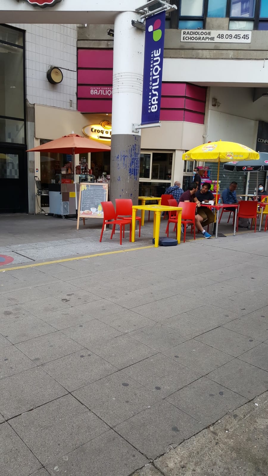 Cafe De La Place