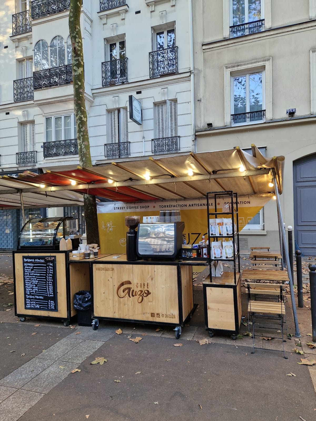 Café Guzo - Street Coffeeshop marché Pte Dorée