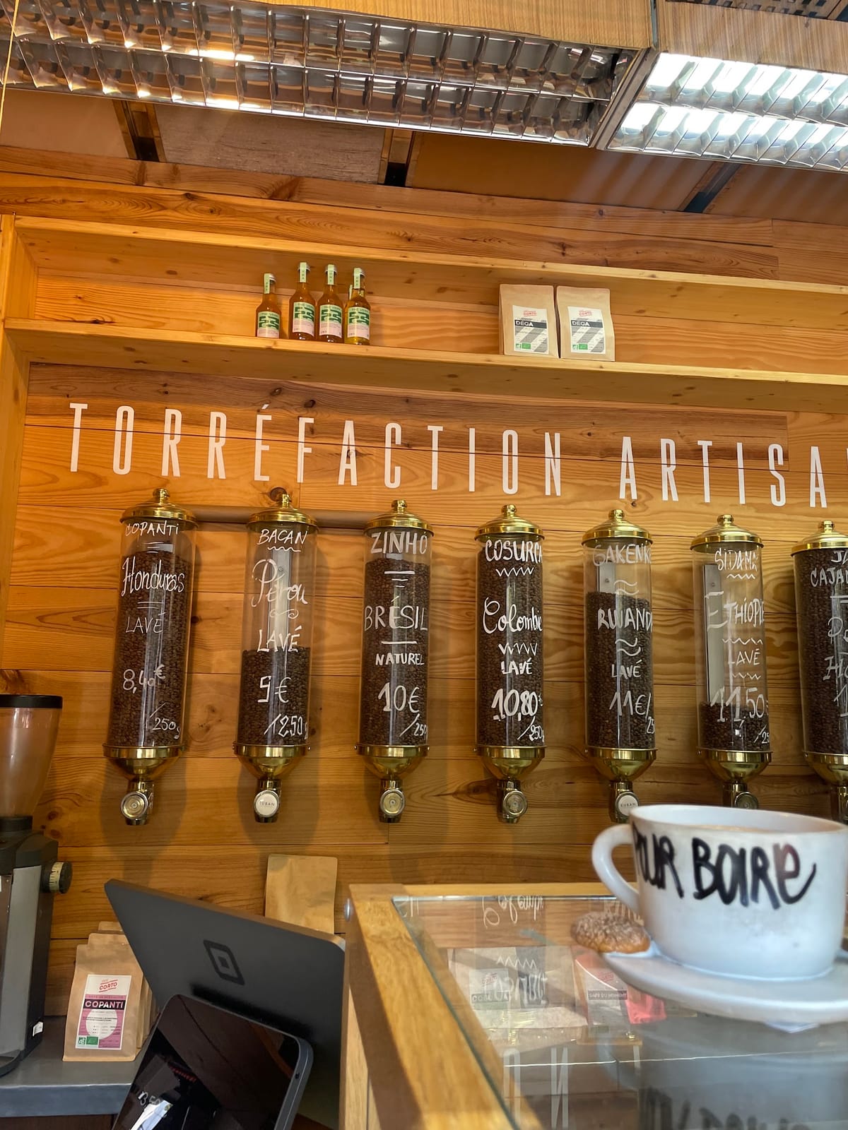 CAFÉ CORTO - LE KIOSQUE COFFEE SHOP