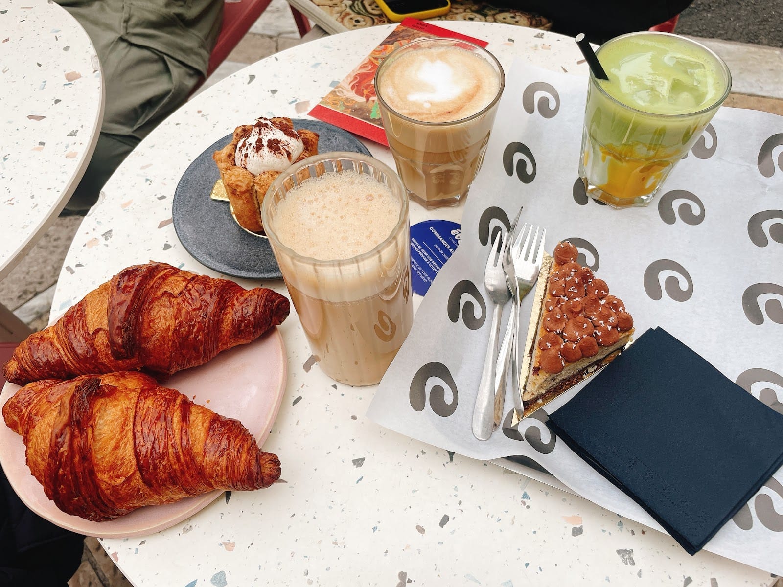 Ébène Coffee Shop