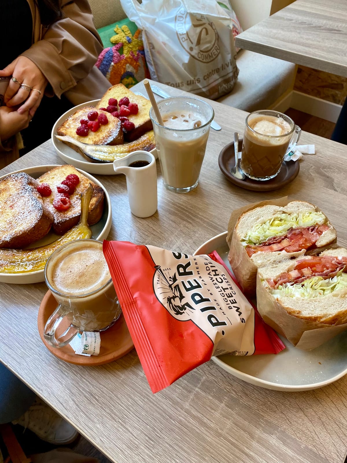 Cali Coffee Shop
