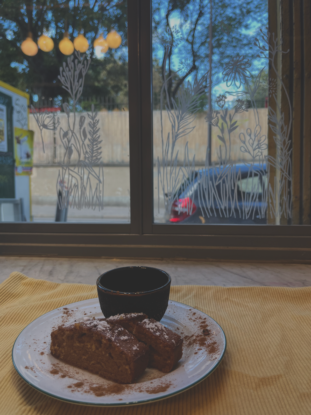 April cafe - coffee shop - café poussette - Paris 10eme photo 2