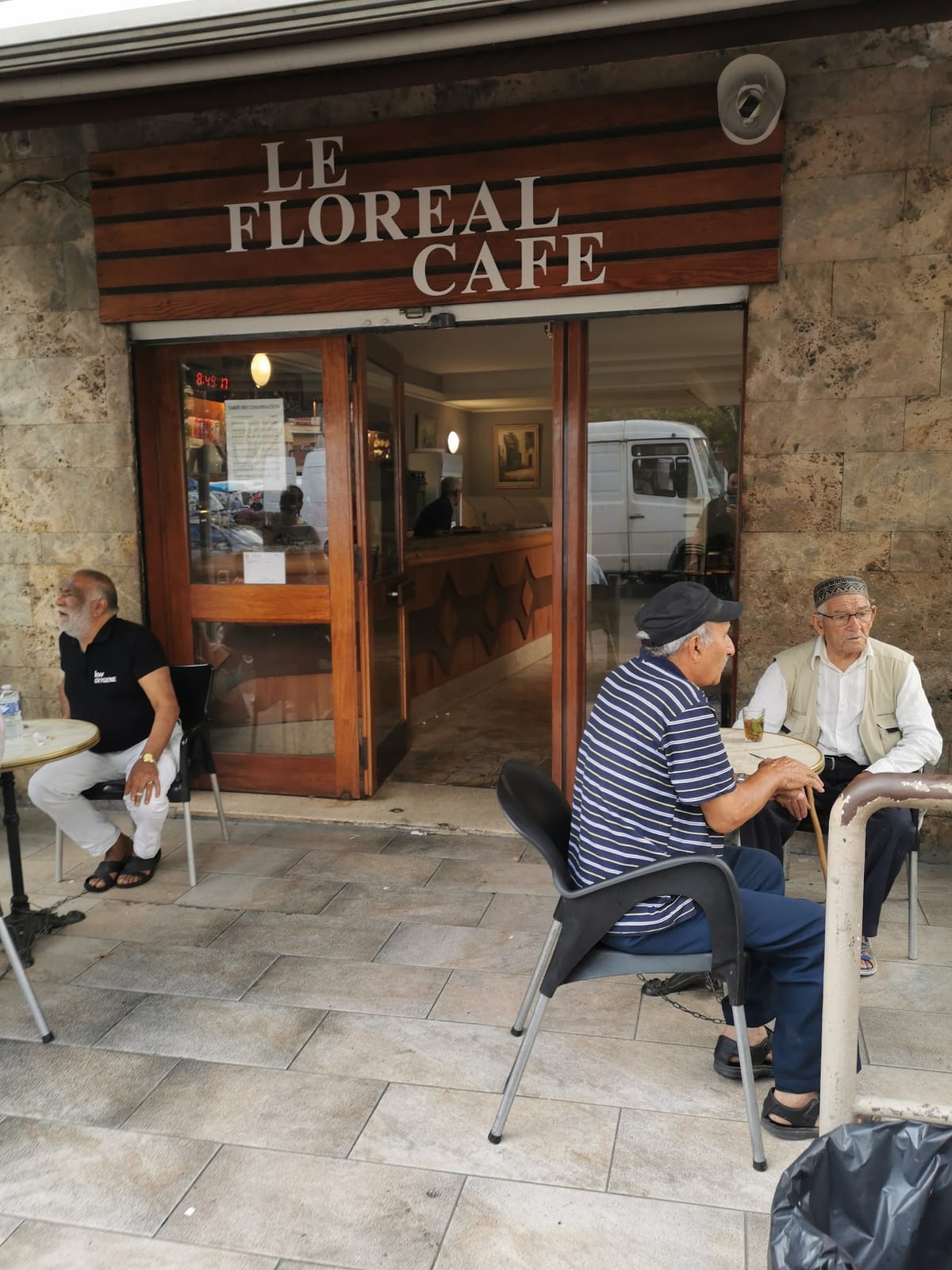 Le Floreal Cafe