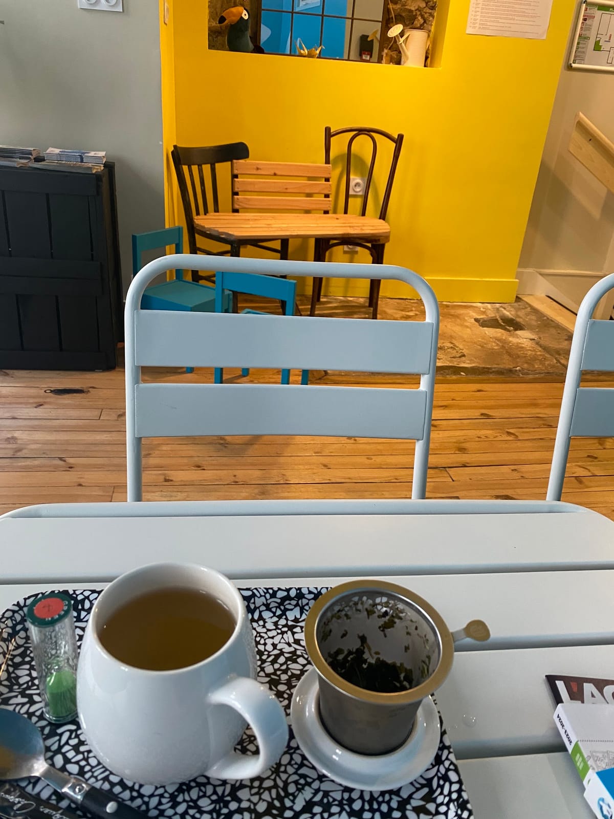 Les Simones coffee and shop