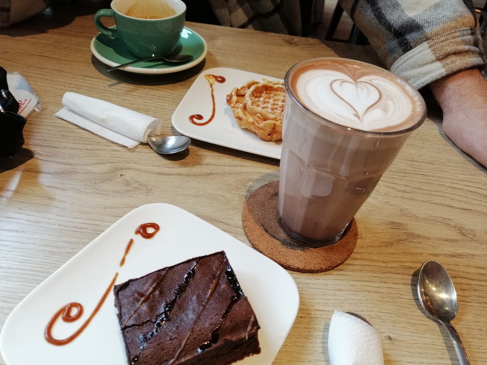 Coffee-Shop & Food by Lartisanes
