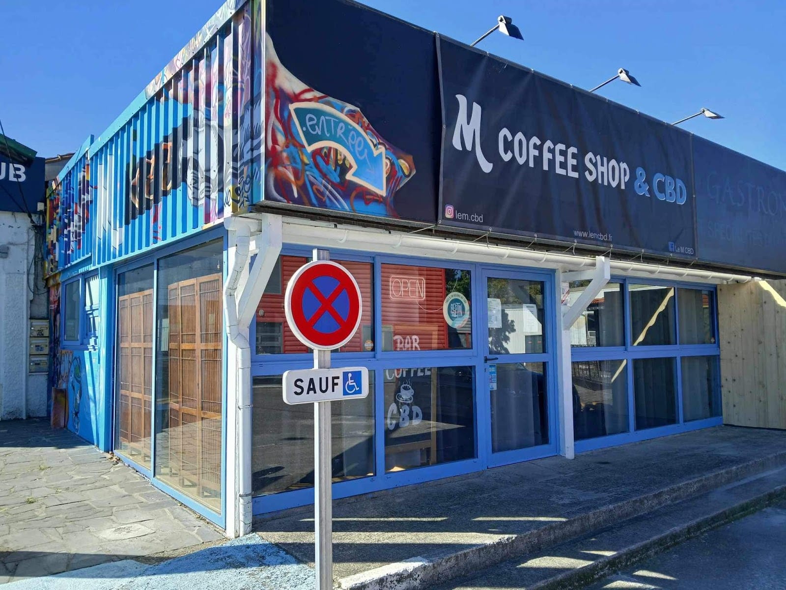 Le M CBD Coffeeshop