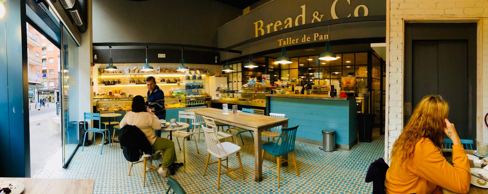 Bread & Co. - Brunch Alcorcón , Cafe de especialidad y Panes de masa madre