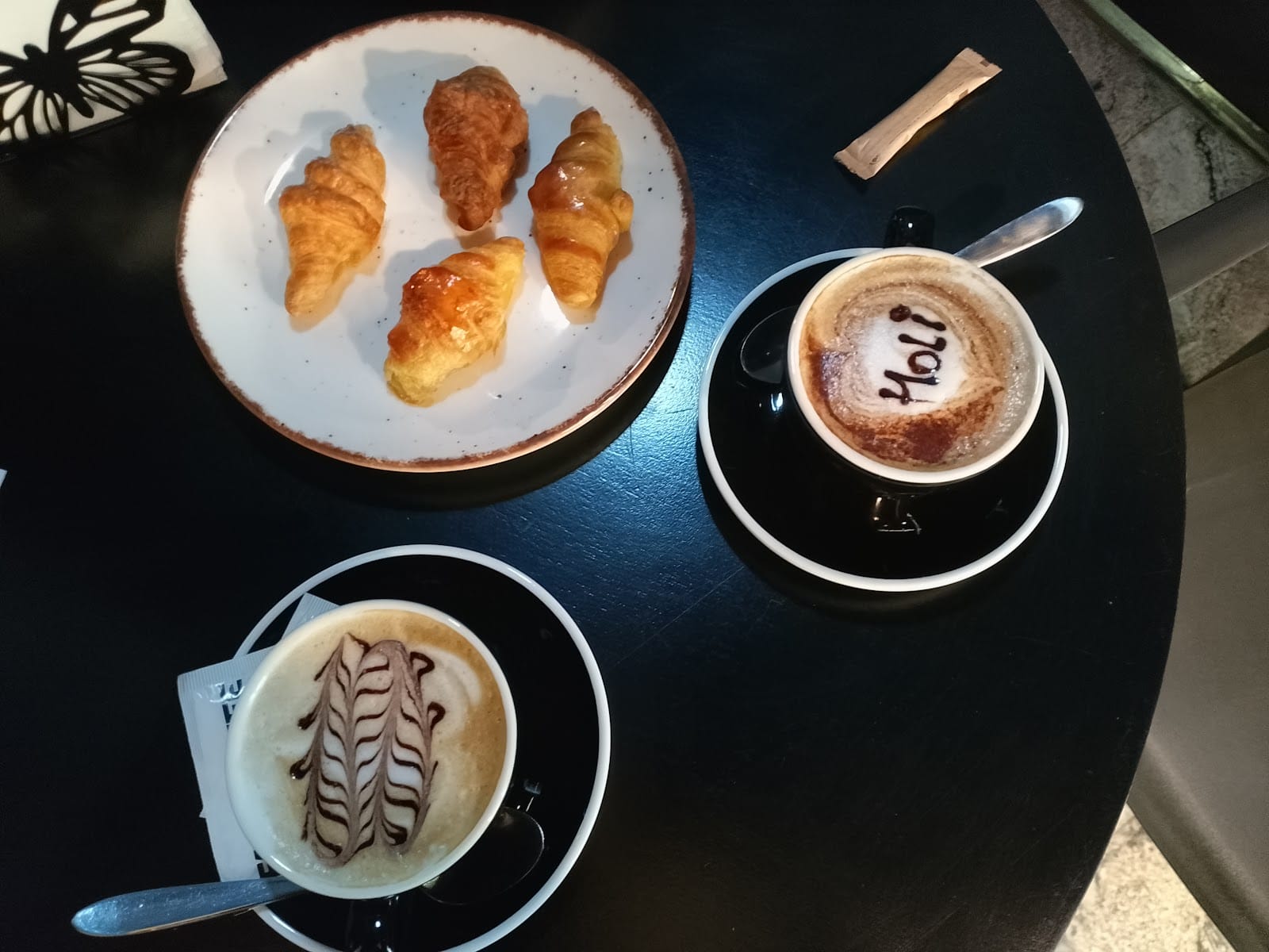 Honey coffee & brunch