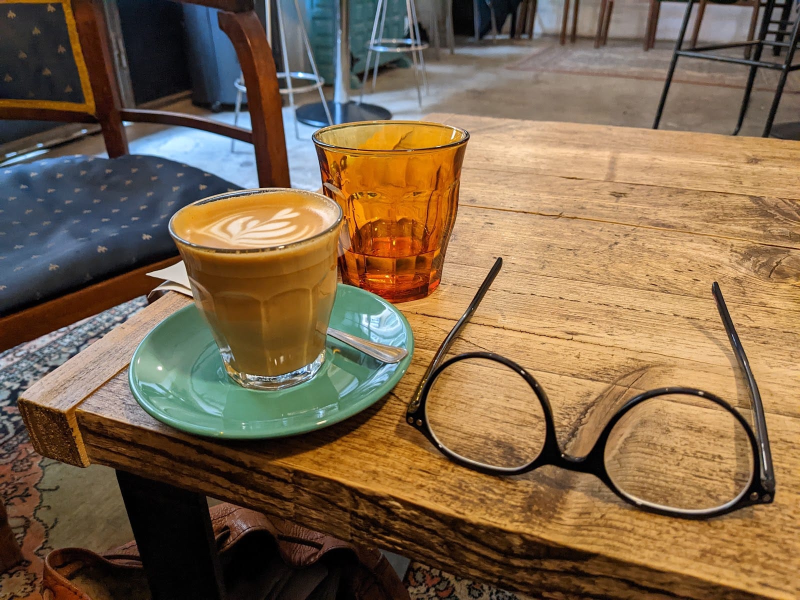Slow Coffee Shop