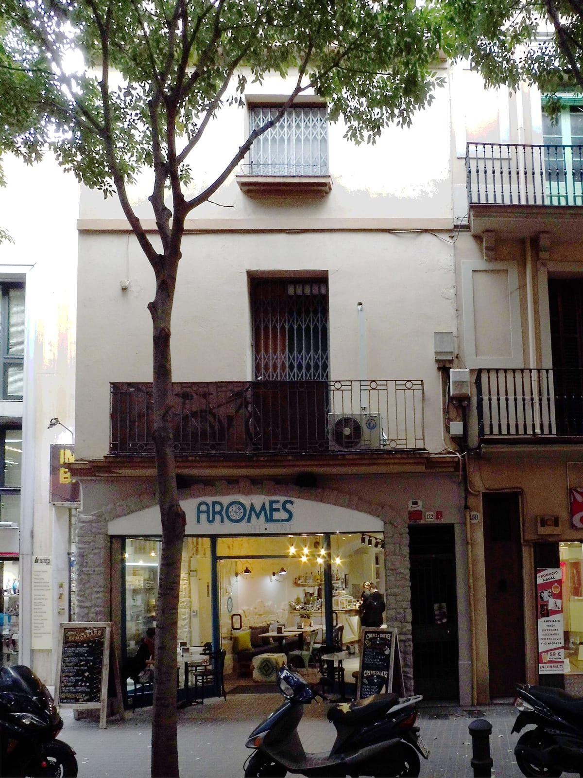 Several cafè photo 5