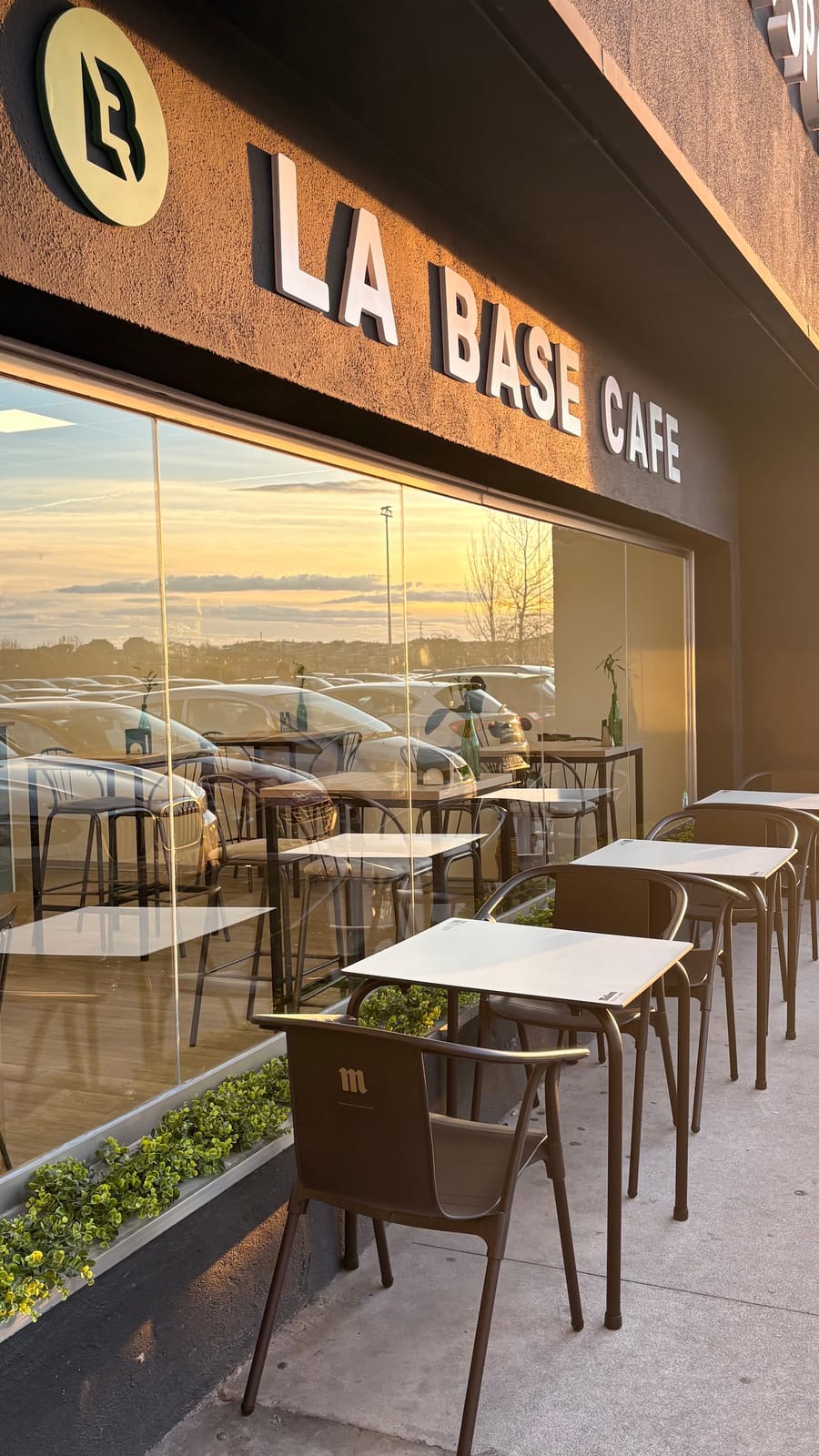 La Base Cafe