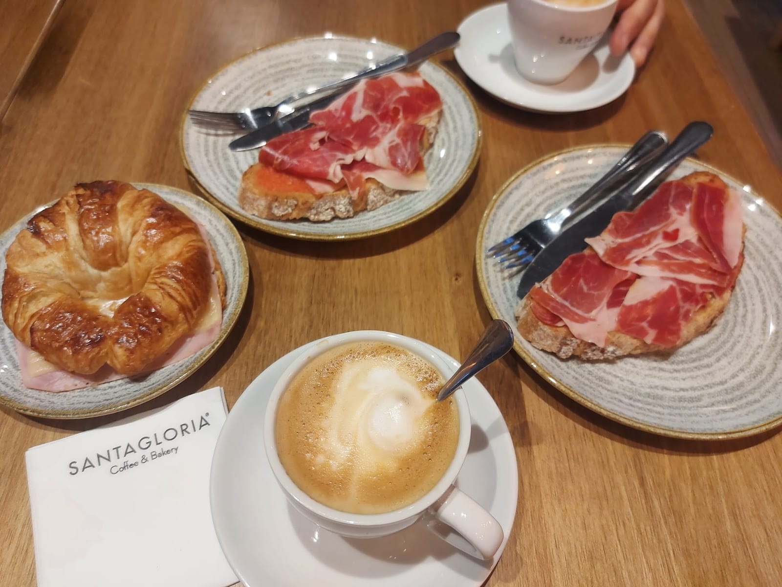 Santagloria Coffee & Bakery