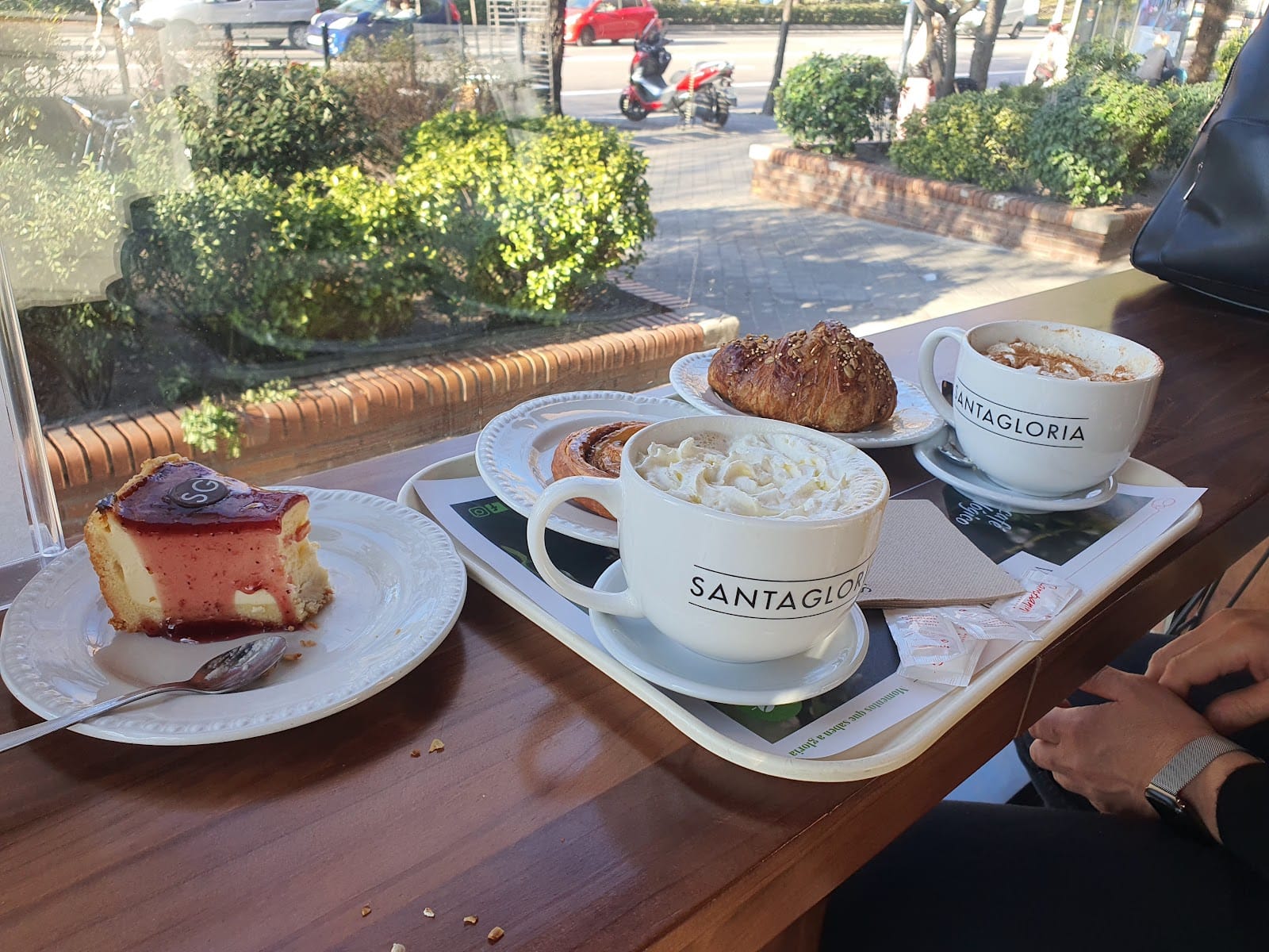 Santagloria Coffee & Bakery