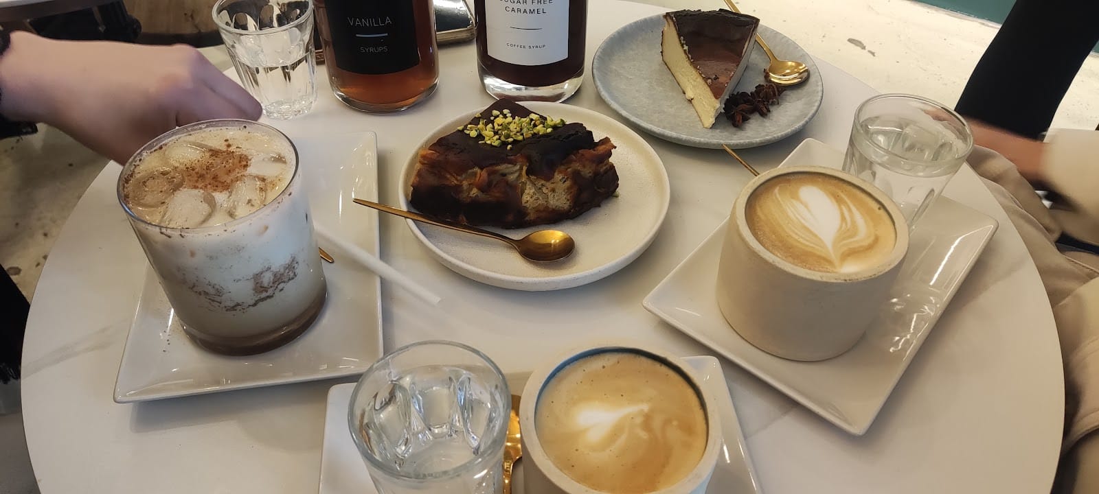 Anouk café , specialty Nomad coffee & more ❤️