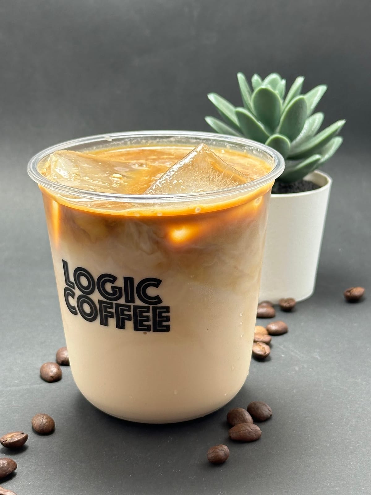 Logic Coffee-Café de Especialidad y Babo Té-Specialty coffee-Milk tea-Mochi 精品咖啡 奶茶