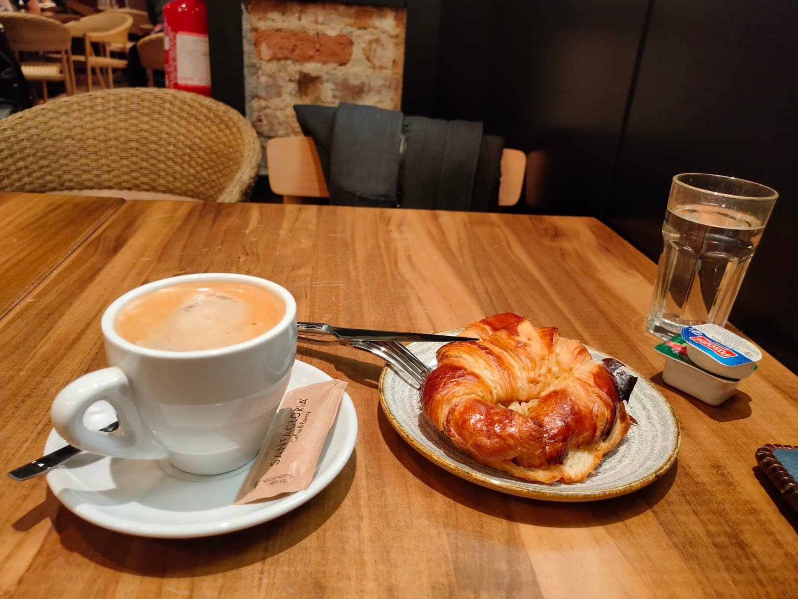 Santagloria Coffee & Bakery