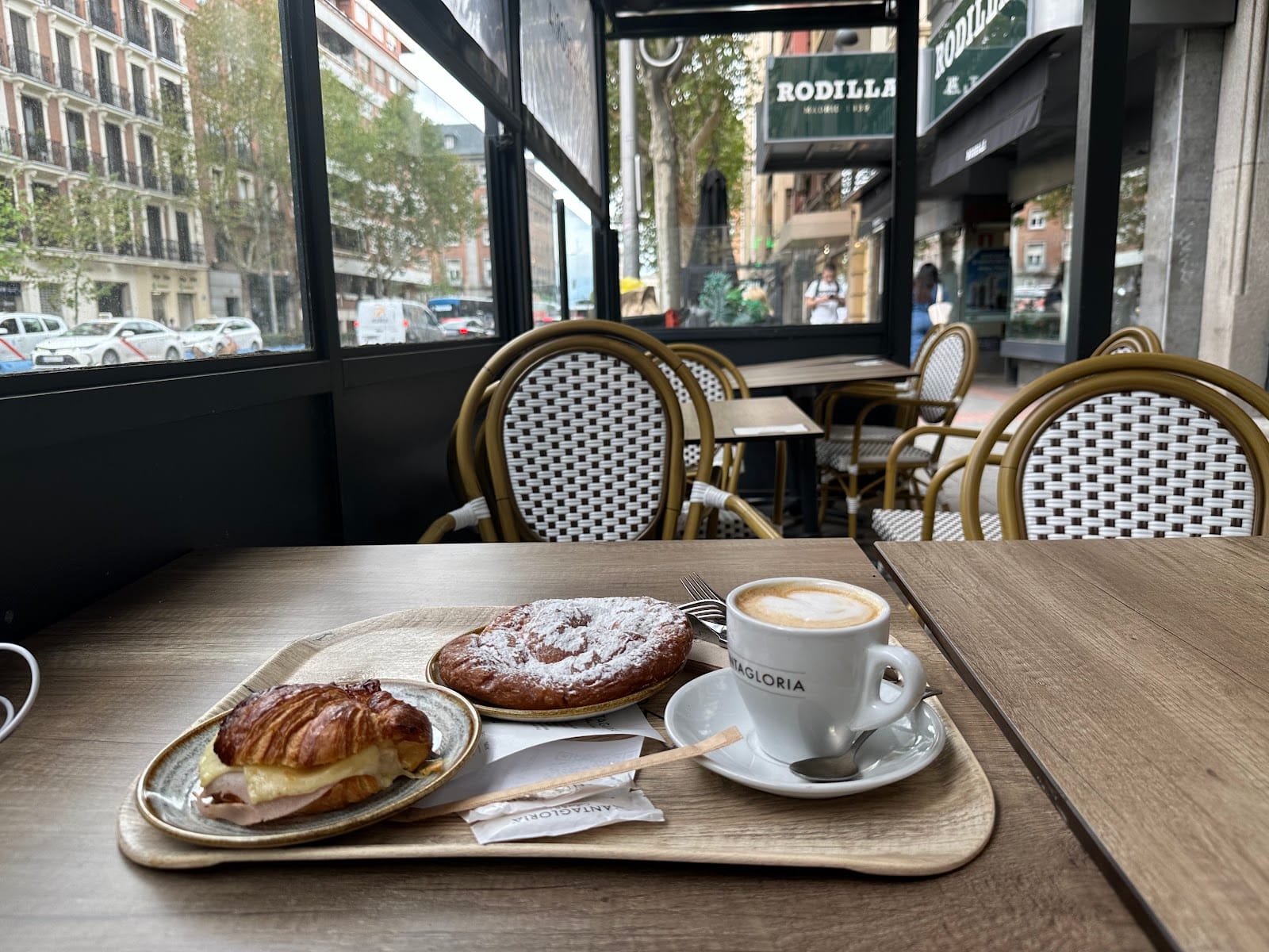 Santagloria Coffee & Bakery