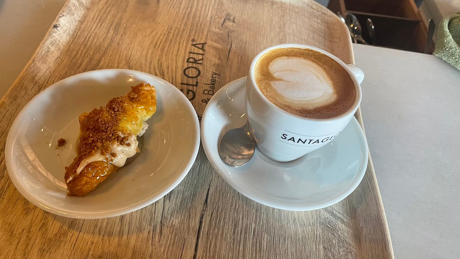 Santagloria Coffee & Bakery