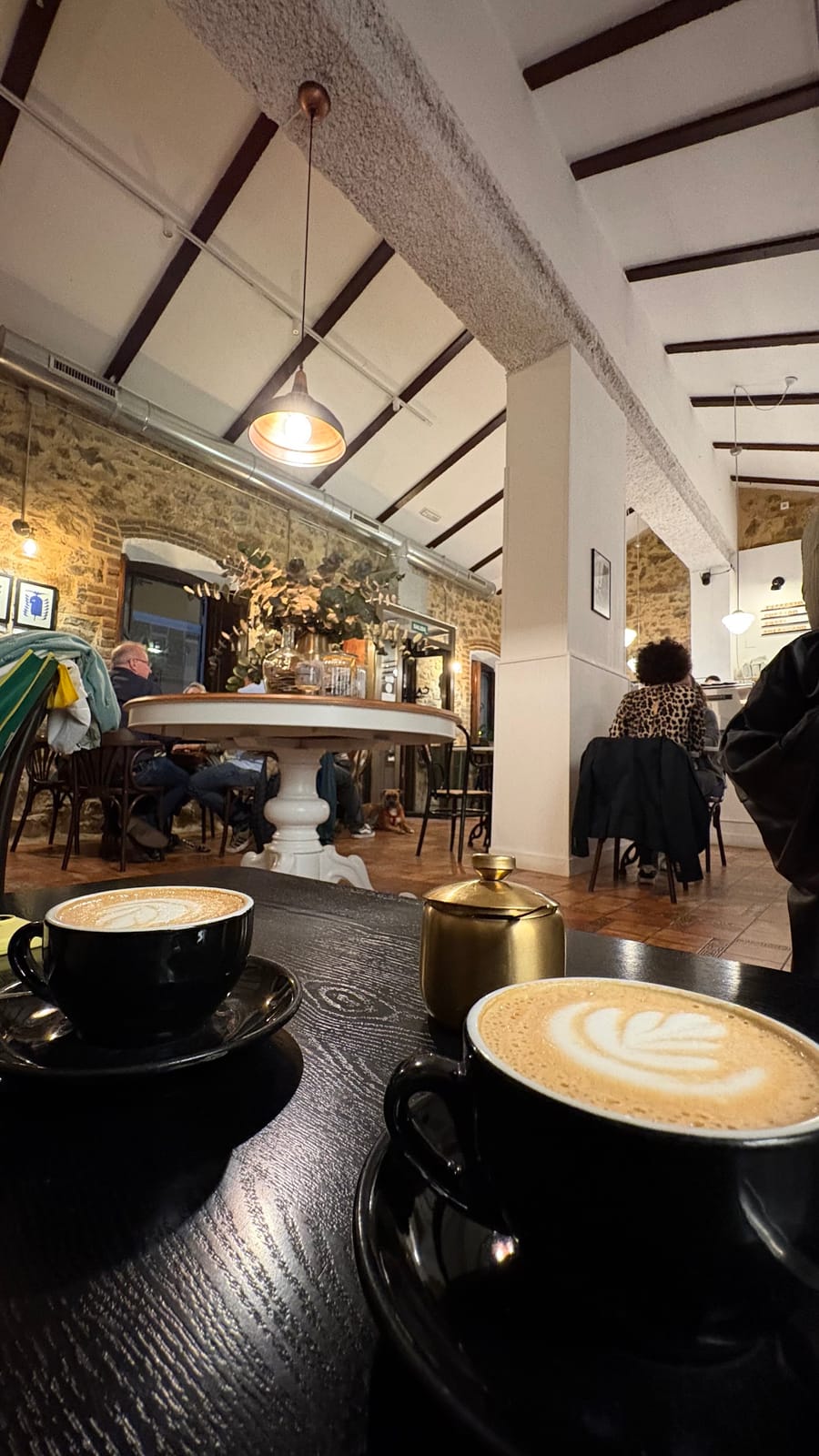 Canela Coffee house
