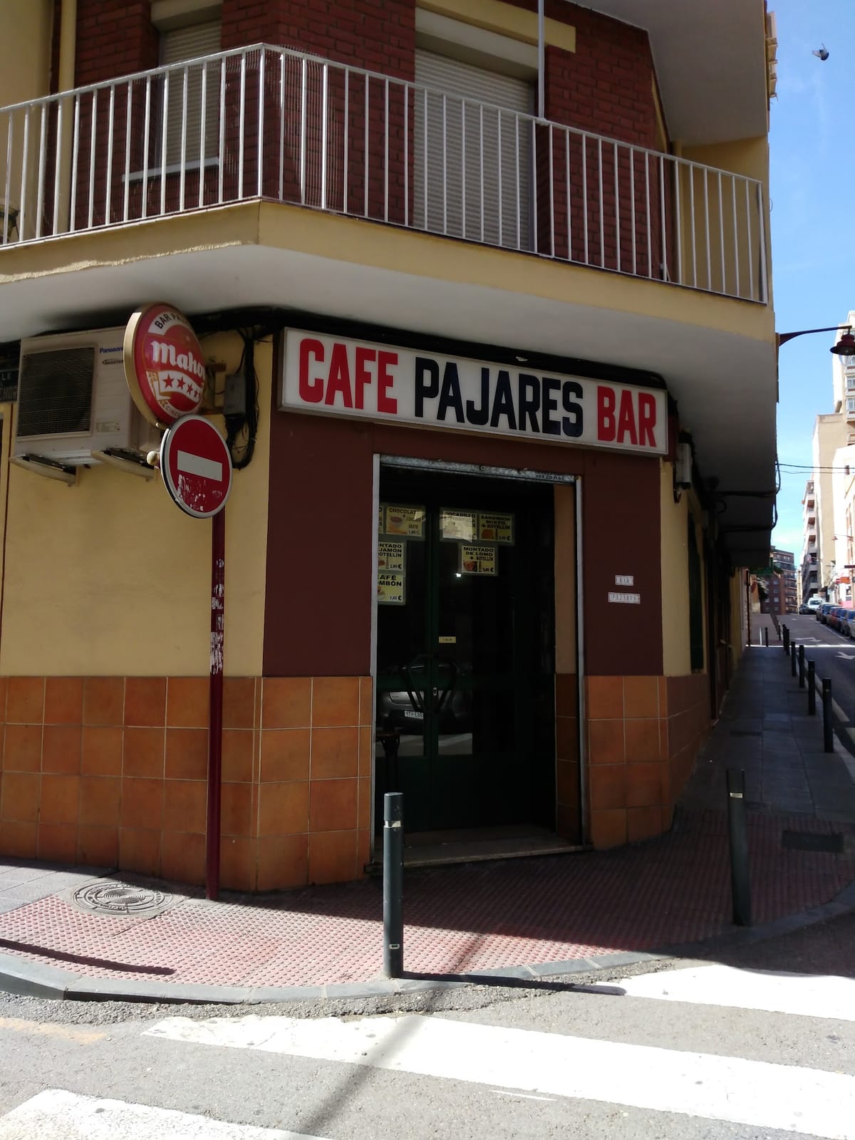 Cafe Pajares Bar