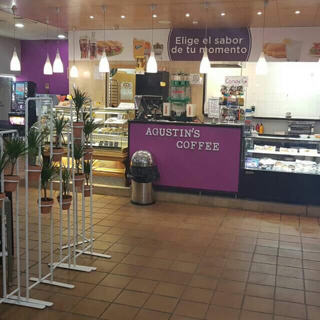 Agustin’s Coffee - Cercanías El Barrial