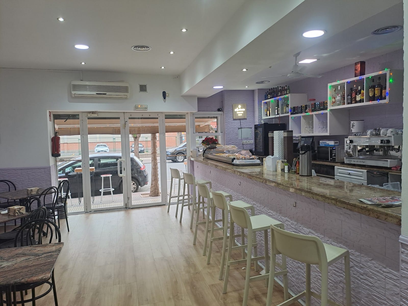 Cafe Nácar