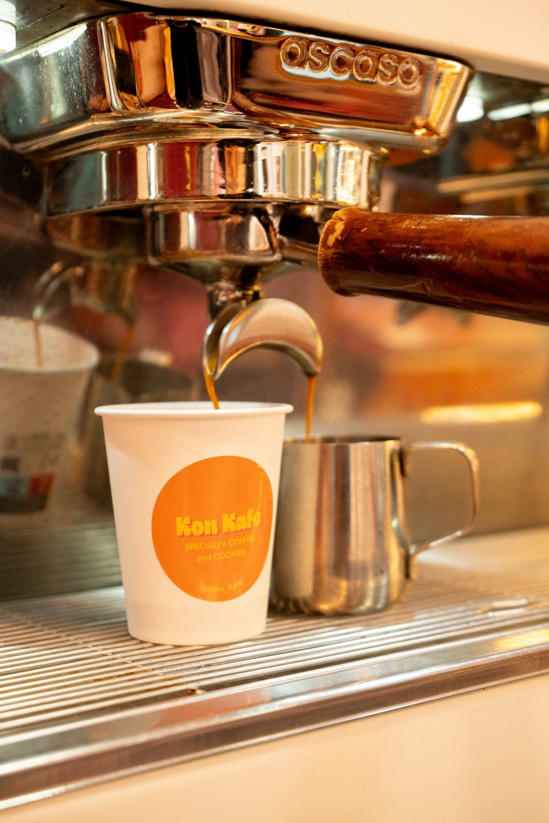 Kon Kafé - Specialty Coffee and Cookies