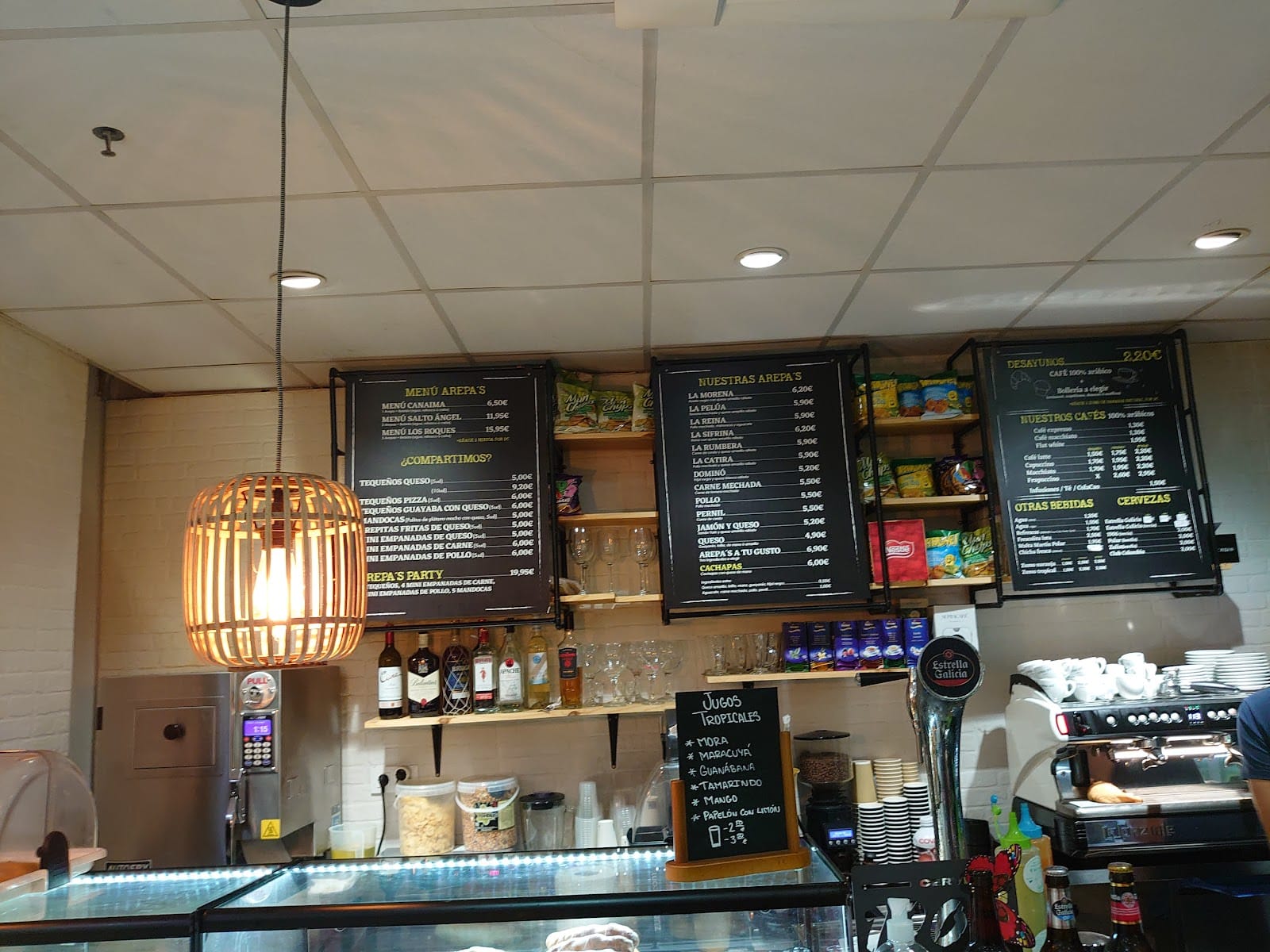 AREPA’S Coffee & Shop