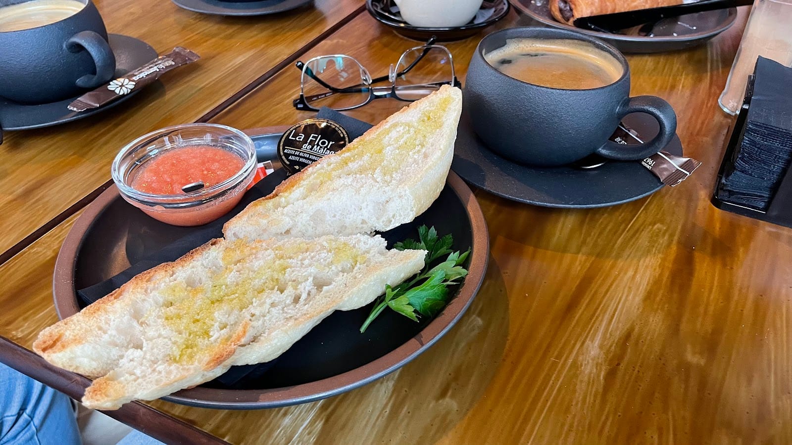 CAFE MADERA