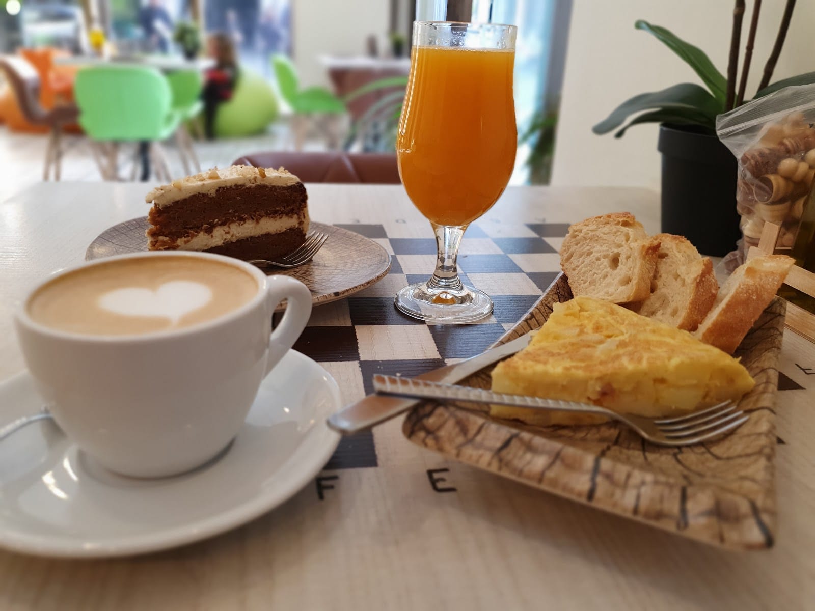 Specialty Coffee MAYAN ☕🥐