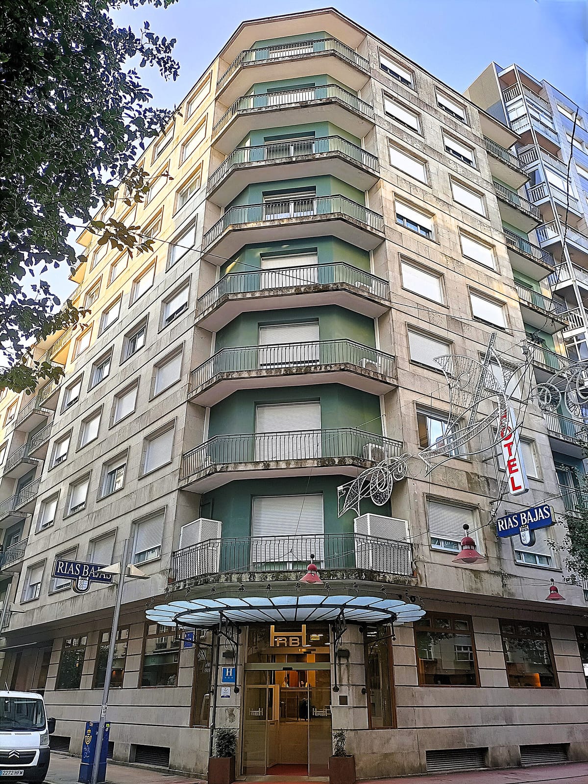 Cafe Bar Plaza photo 4